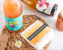 Load image into Gallery viewer, Natural & Organic Hamper with Orange Wine