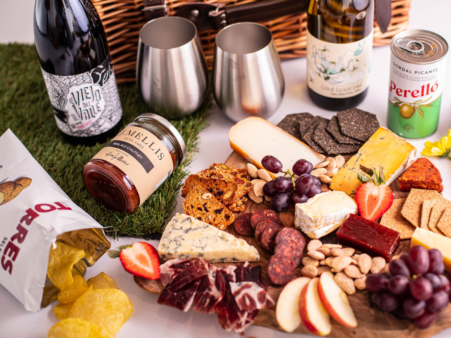 Charcuterie hamper top