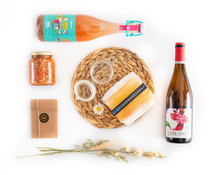 Load image into Gallery viewer, Natural &amp; Organic Hamper with Orange Wine
